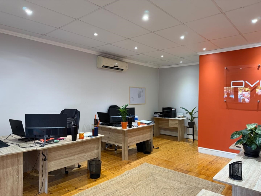To Let Commercial Property for Rent in Walmer Eastern Cape